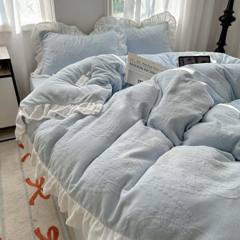 A-class ins princess style milk velvet four piece set lace carved velvet warm duvet cover winter bedding - V.I.P Digital Presence