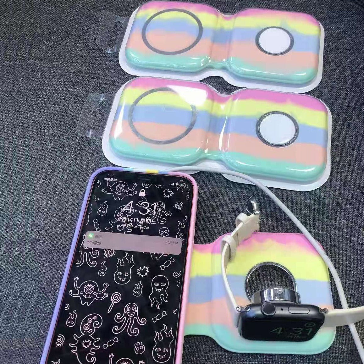 3-in-1 dual foldable wireless charger suitable for wireless charging of Apple Watch and iPhone - V.I.P Digital Presence