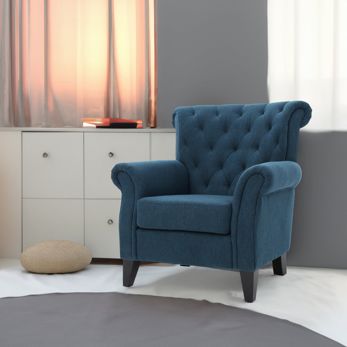 SPRINGFIELD TUFTED CHAIR - V.I.P Digital Presence