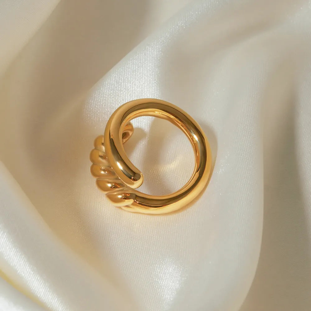 Stainless Steel Knot Bypass Ring - V.I.P Digital Presence