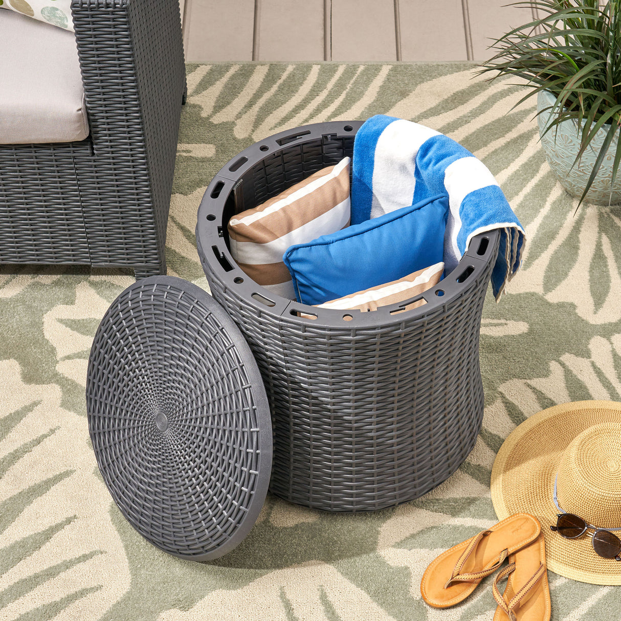 OLIVO PATIO TABLE - V.I.P Digital Presence