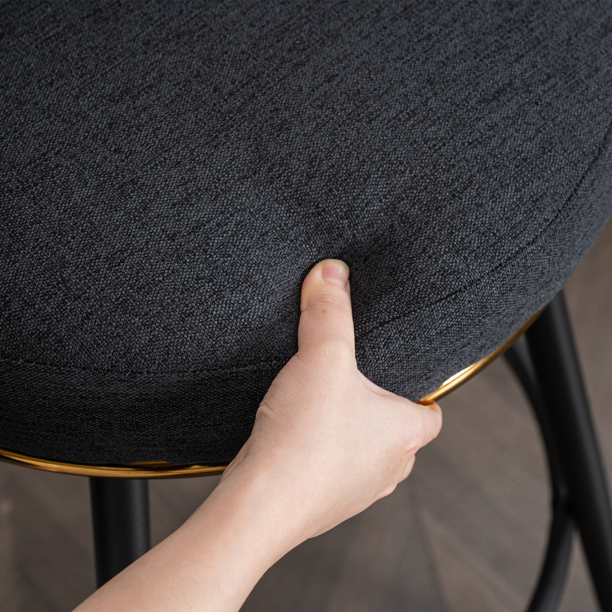 A set of 2 gray rotating bar stools - high backrest, adjustable, with elegant metal backrest decoration - V.I.P Digital Presence