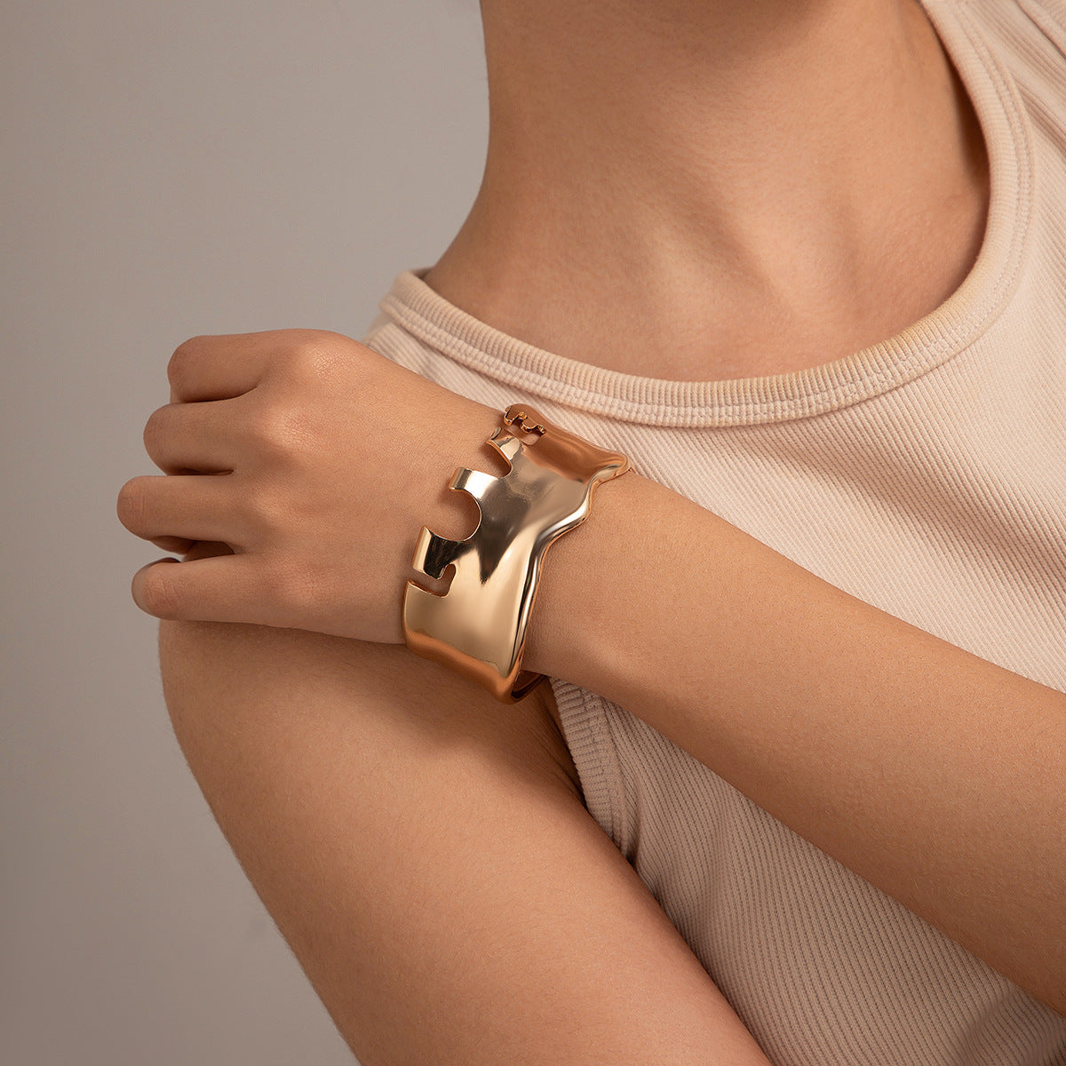 Metal style temperament niche versatile bracelet Bracelet irregular opening bracelet - V.I.P Digital Presence