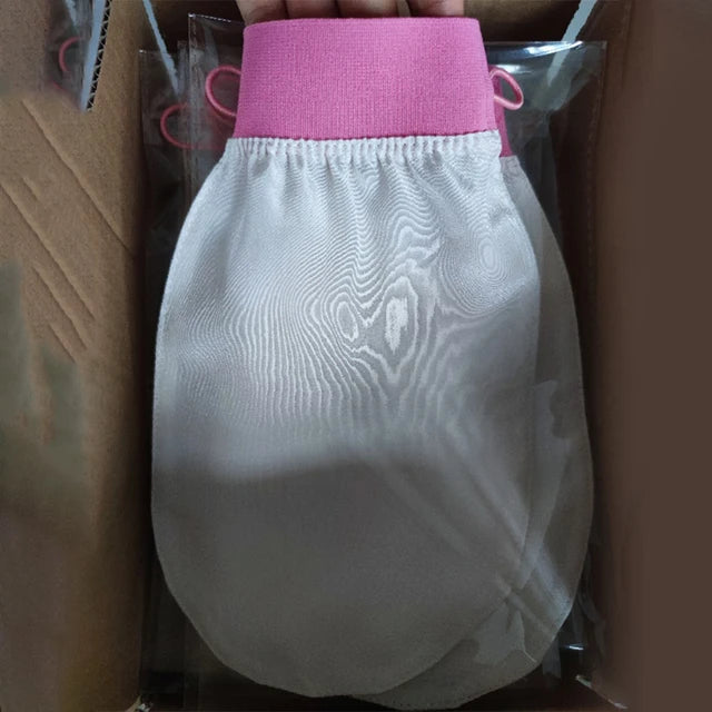 Silk exfoliating face wash and beauty towel, soft and exfoliating, bath and scrubbing, silk bath and face wash gloves - V.I.P Digital Presence