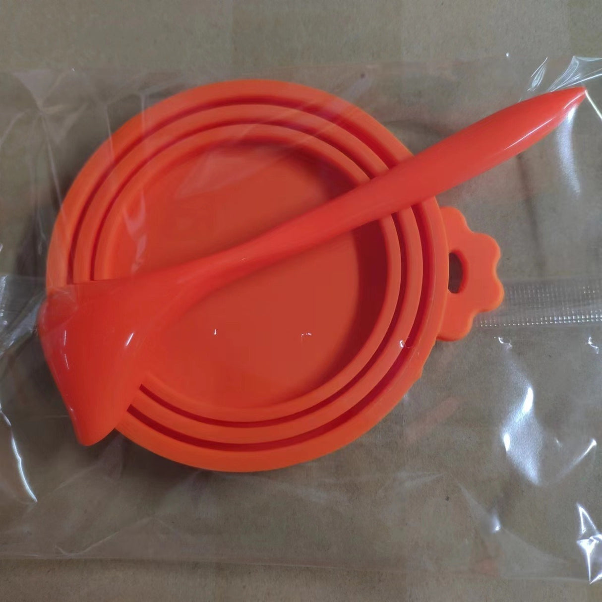 Silicone pet can lid preservation lid pet supplies wholesale silicone can lid - V.I.P Digital Presence