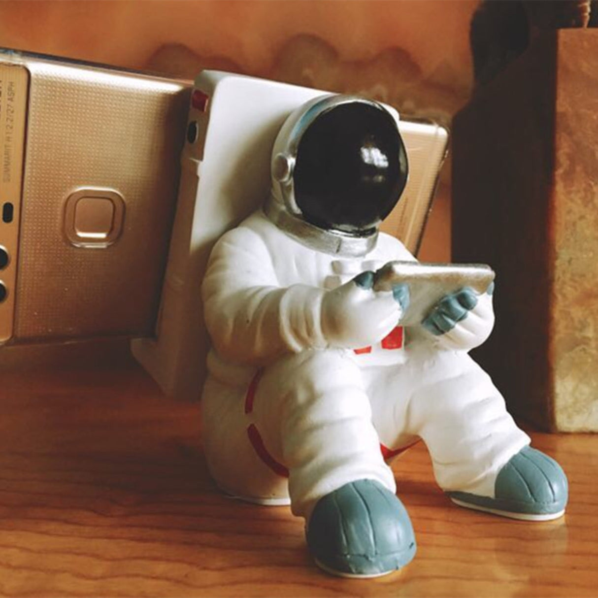 Creative Astronaut Desktop Universal Mobile Phone Stand Holder Mount Bracket Home Decor Home Accessories Office Desk Accessories - V.I.P Digital Presence