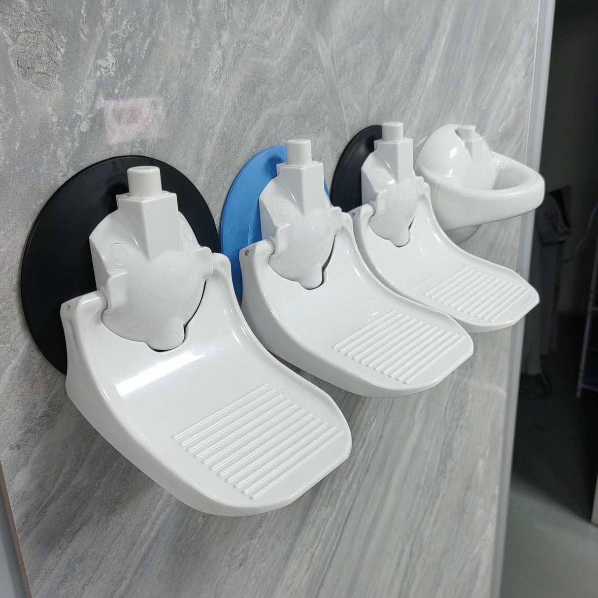 Bathroom footrest shower footrest bracket bathroom suction cup footrest storage rack suction cup - V.I.P Digital Presence
