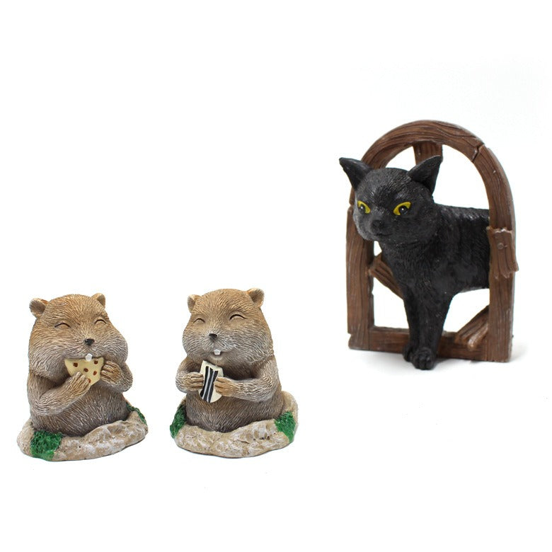 Cat and mole gardening decorative resin ornaments - V.I.P Digital Presence