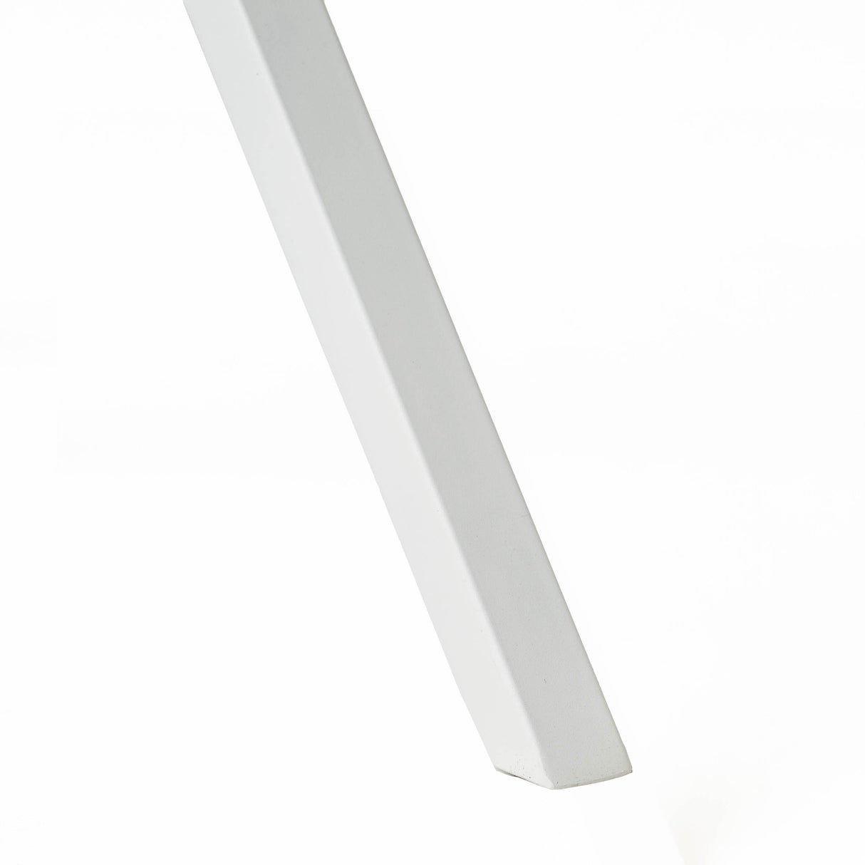 COMPUTER DESK - V.I.P Digital Presence