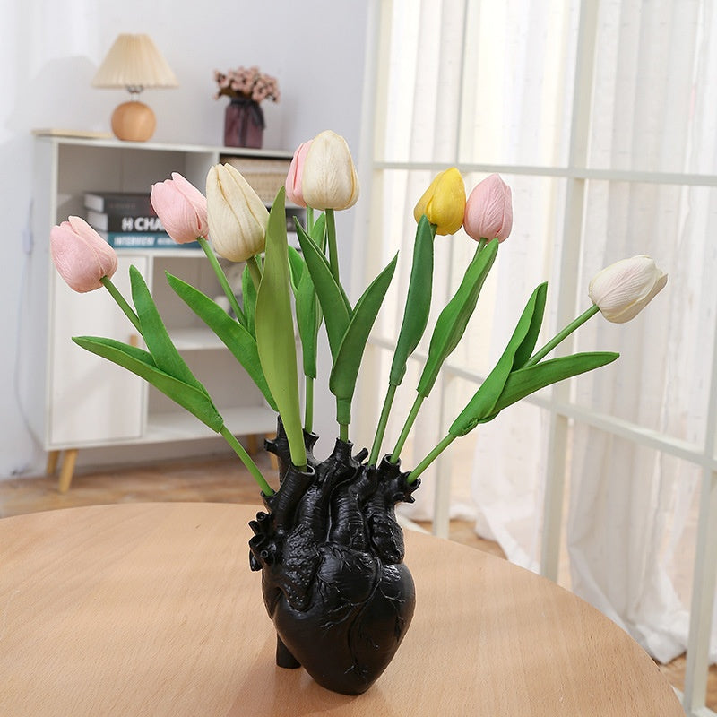 Heart-Shaped Flower Vase Resin Ornament Desktop Living Room Plant Pot Table Decoration Craft - V.I.P Digital Presence