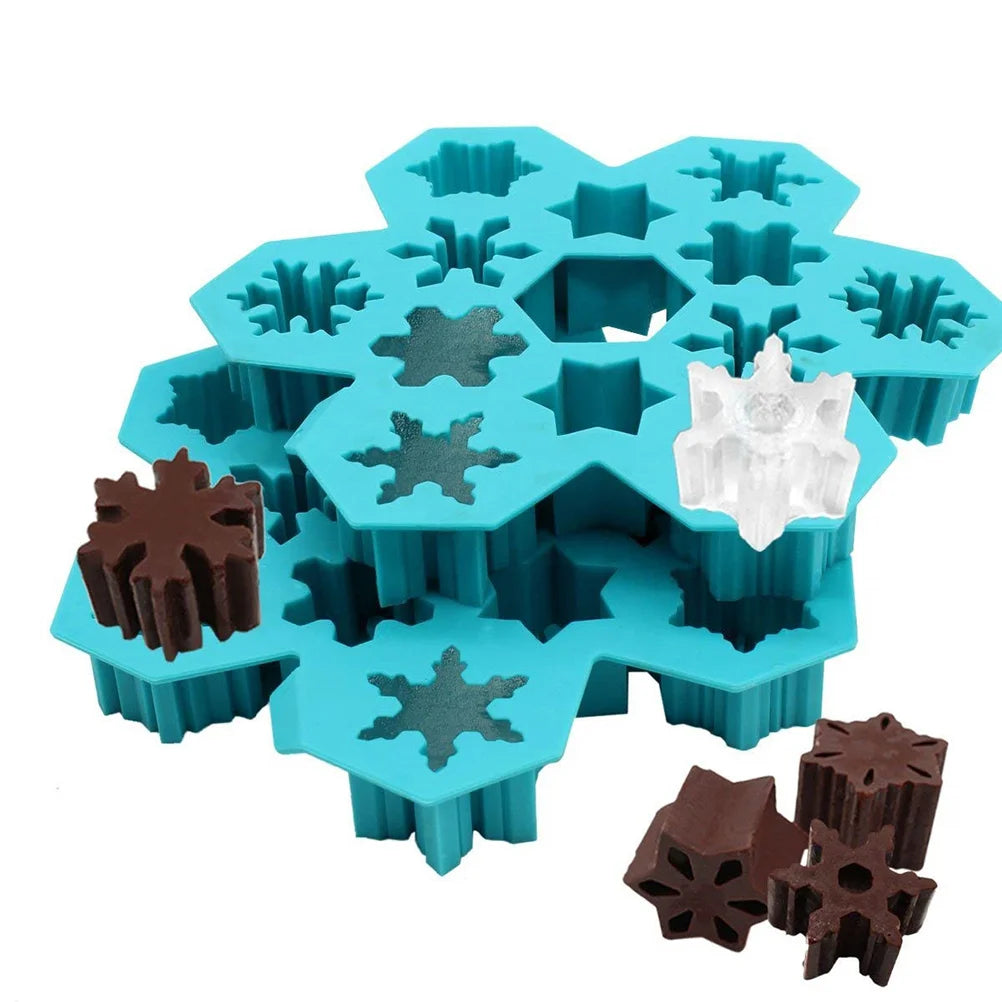 1 PCS Christmas Ice Molds Chocolate Snowflake Cookie Gummies Gummy Silicone Soap Biscuit - V.I.P Digital Presence