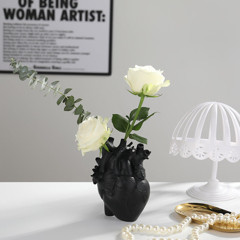 Heart-Shaped Flower Vase Resin Ornament Desktop Living Room Plant Pot Table Decoration Craft - V.I.P Digital Presence