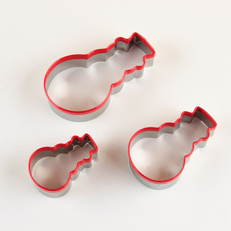 Christmas Gift Gingerbread Man Christmas Biscuit Mold Sandwich Cutting Cake Mold Vegetable and Fruit Cutting Biscuit Cutting Mold - V.I.P Digital Presence