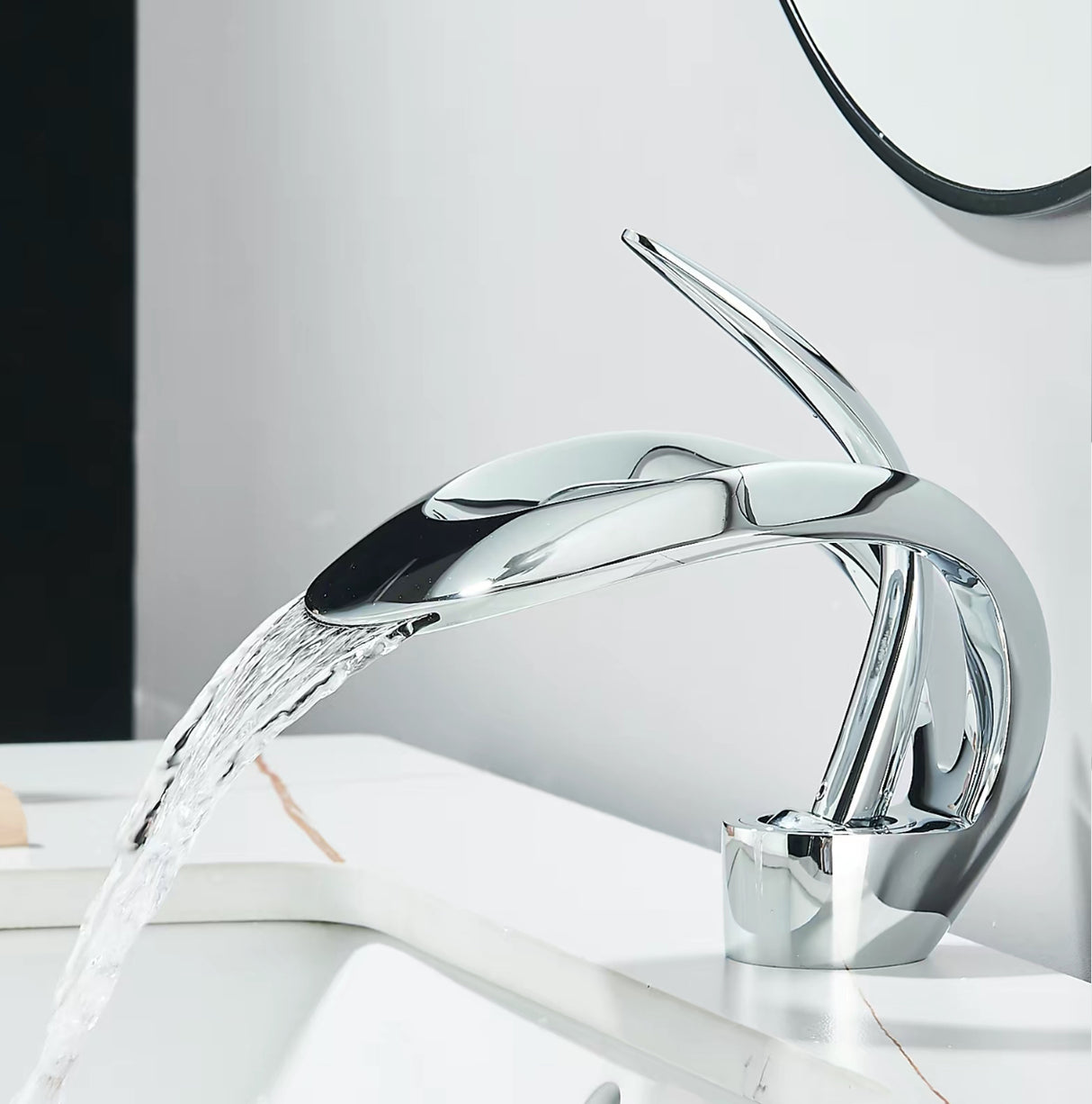 AquaFalls Chrome Tap