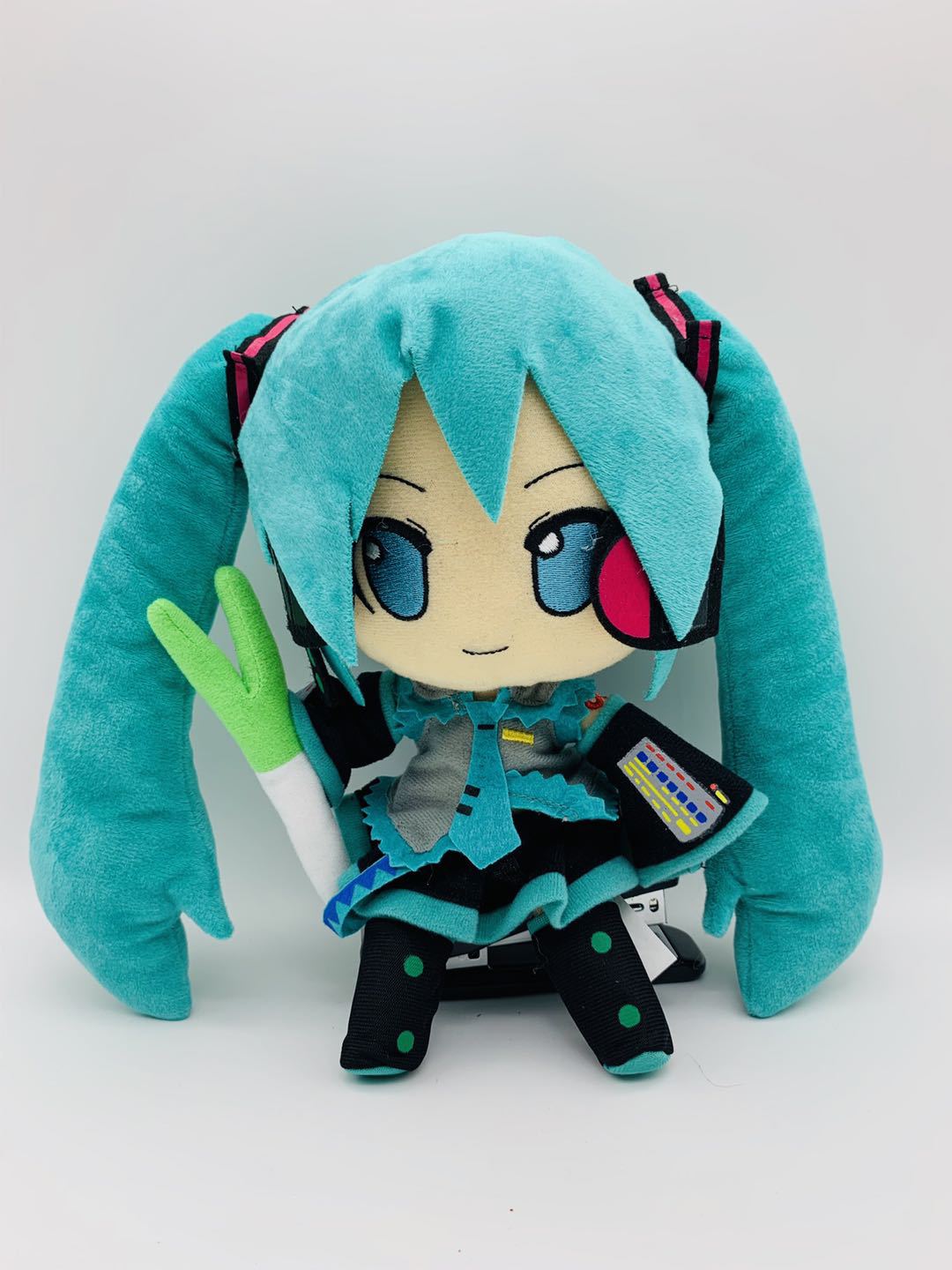 30cm Large Standing Green Holding Onion Sound Miku Plush Doll Toy Doll - V.I.P Digital Presence