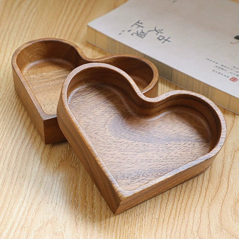 Wooden fruit box, whole wood heart-shaped candy box, nut and dried fruit storage tray, Japanese style solid wood stackable - V.I.P Digital Presence