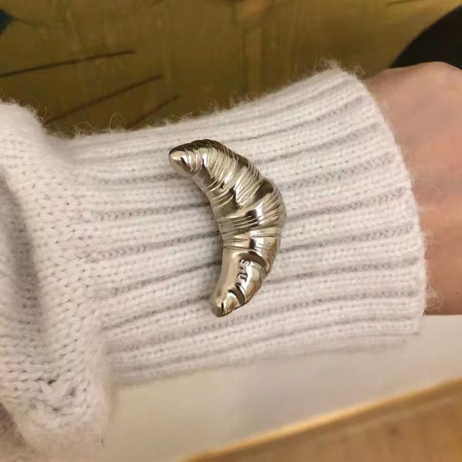 Croissant corsage brooch high-end female design niche silver croissant internet celebrity couple badge - V.I.P Digital Presence