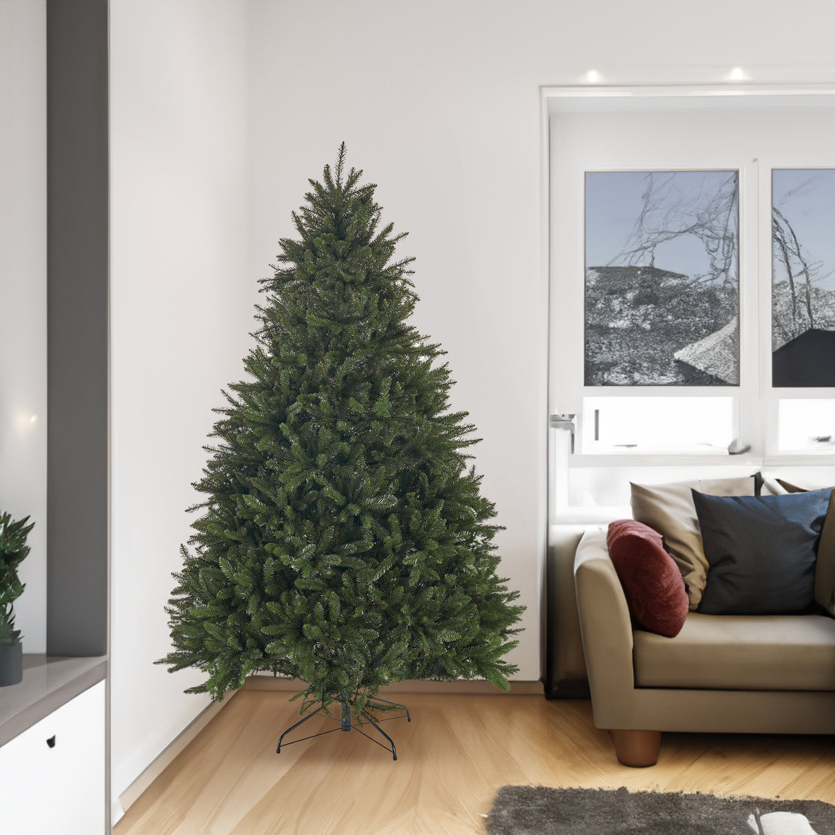 7 'Norway Hinged Tree with 2231 Tips,Dia:58 - V.I.P Digital Presence