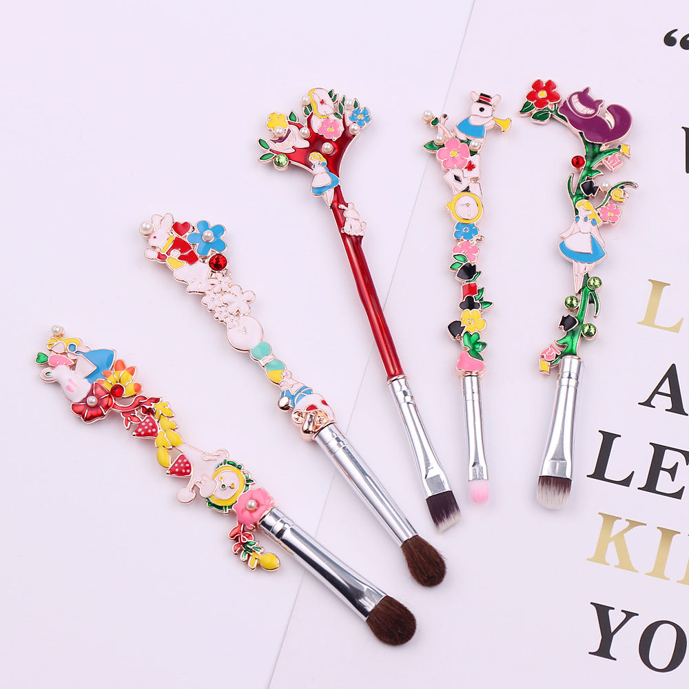 5 pcs Alice Makeup Brushes Design Horsehair Contouring Eyeshadow Brush Eyebrow Brush Lip Brush Beauty Tool - V.I.P Digital Presence