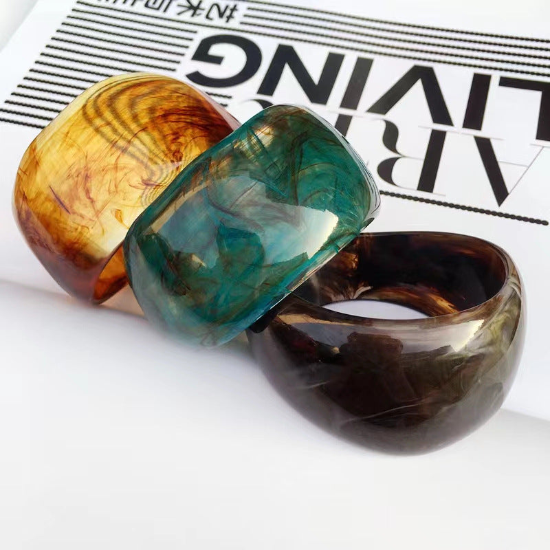 Li Shi patterned acrylic bracelet irregular bracelet - V.I.P Digital Presence