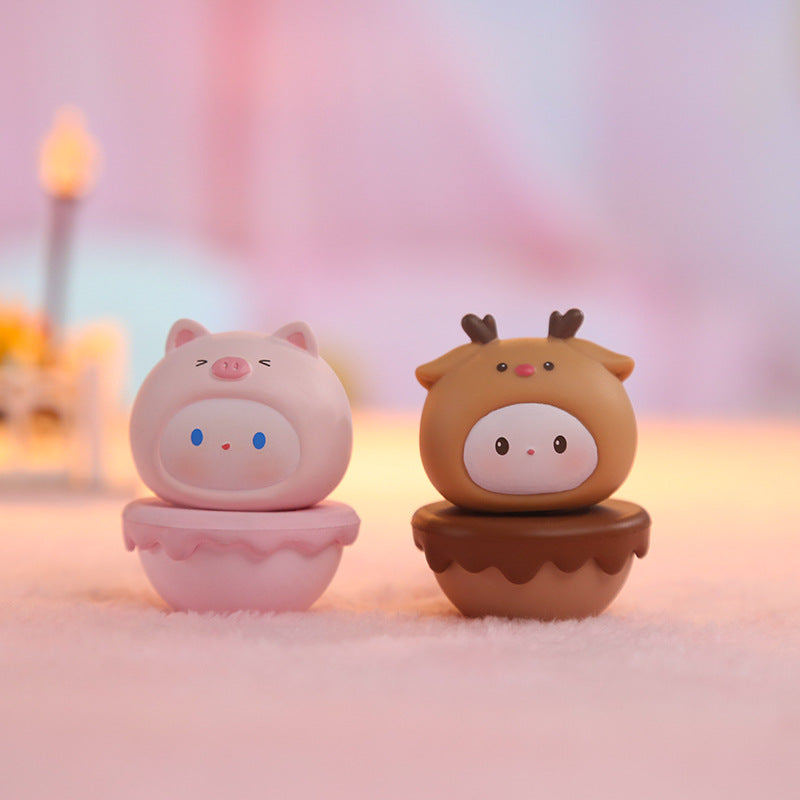 Comes with fragrance and a wobbly figurine gift Office decoration figurine resin tabletop cute little ornament - V.I.P Digital Presence