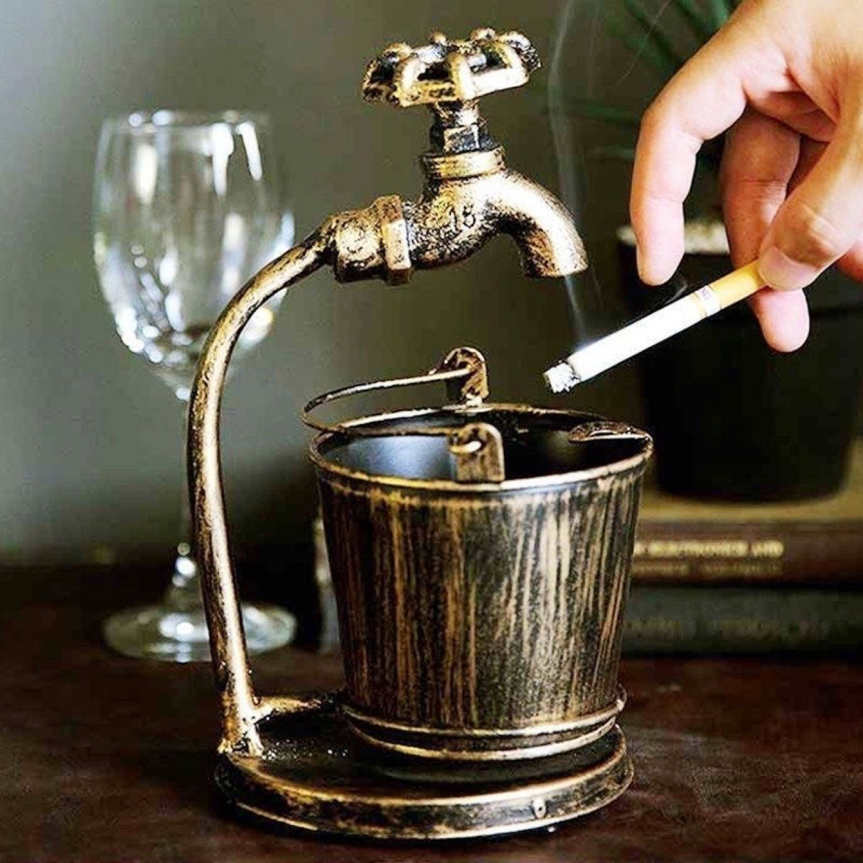 Retro creative home ashtray, large bar living room office KTV ornaments, personality trends, multi-function - V.I.P Digital Presence