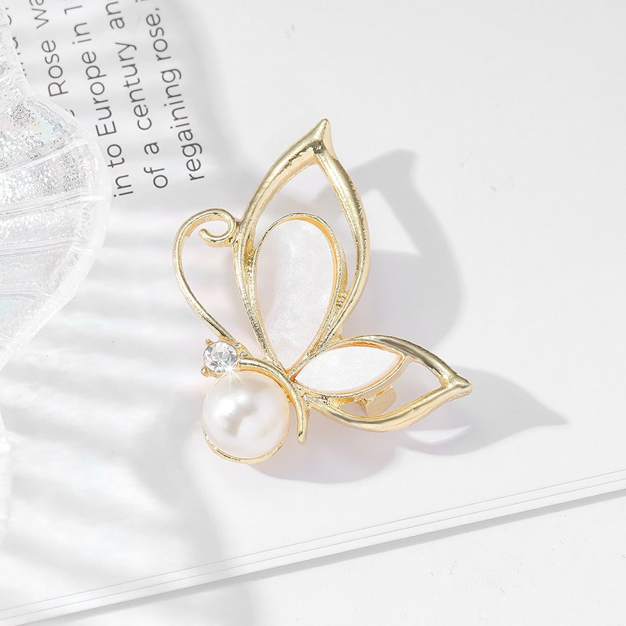 New hollow out fashionable imitation mother of pearl butterfly brooch, suit jacket, clothing accessories, pins - V.I.P Digital Presence