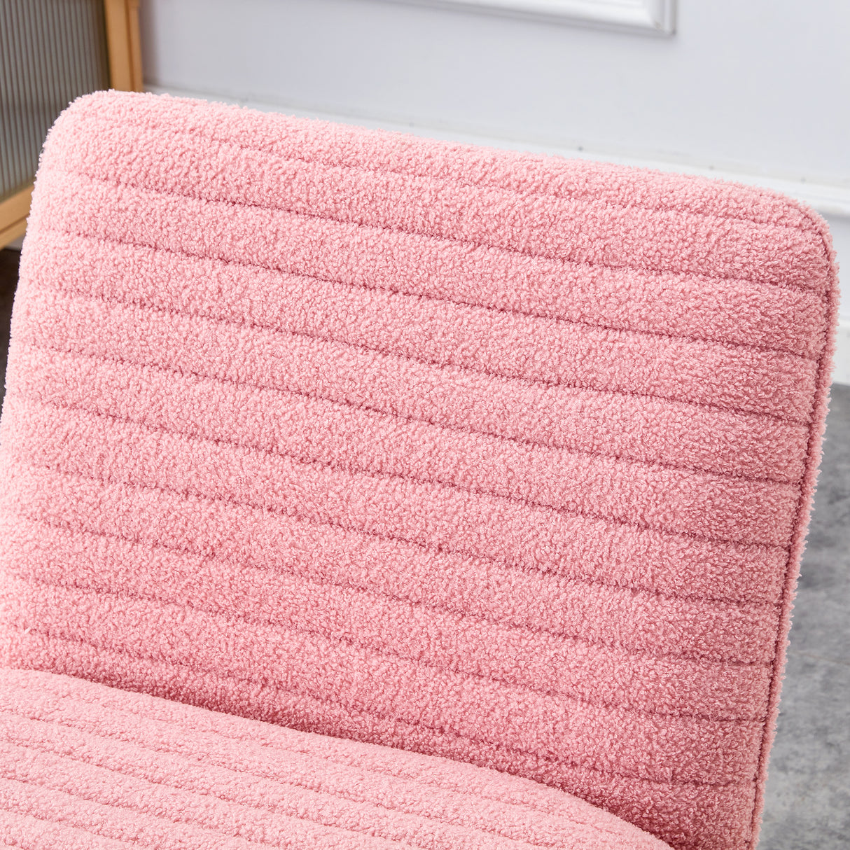 Modern minimalist pink plush fabric single person sofa chair with golden metal legs