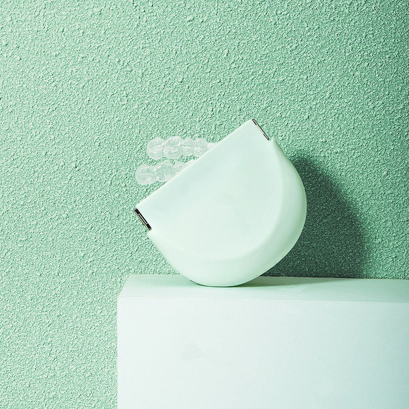 Transparent braces, retainers, storage boxes, silicone pinch bags, portable and portable Retainer case - V.I.P Digital Presence