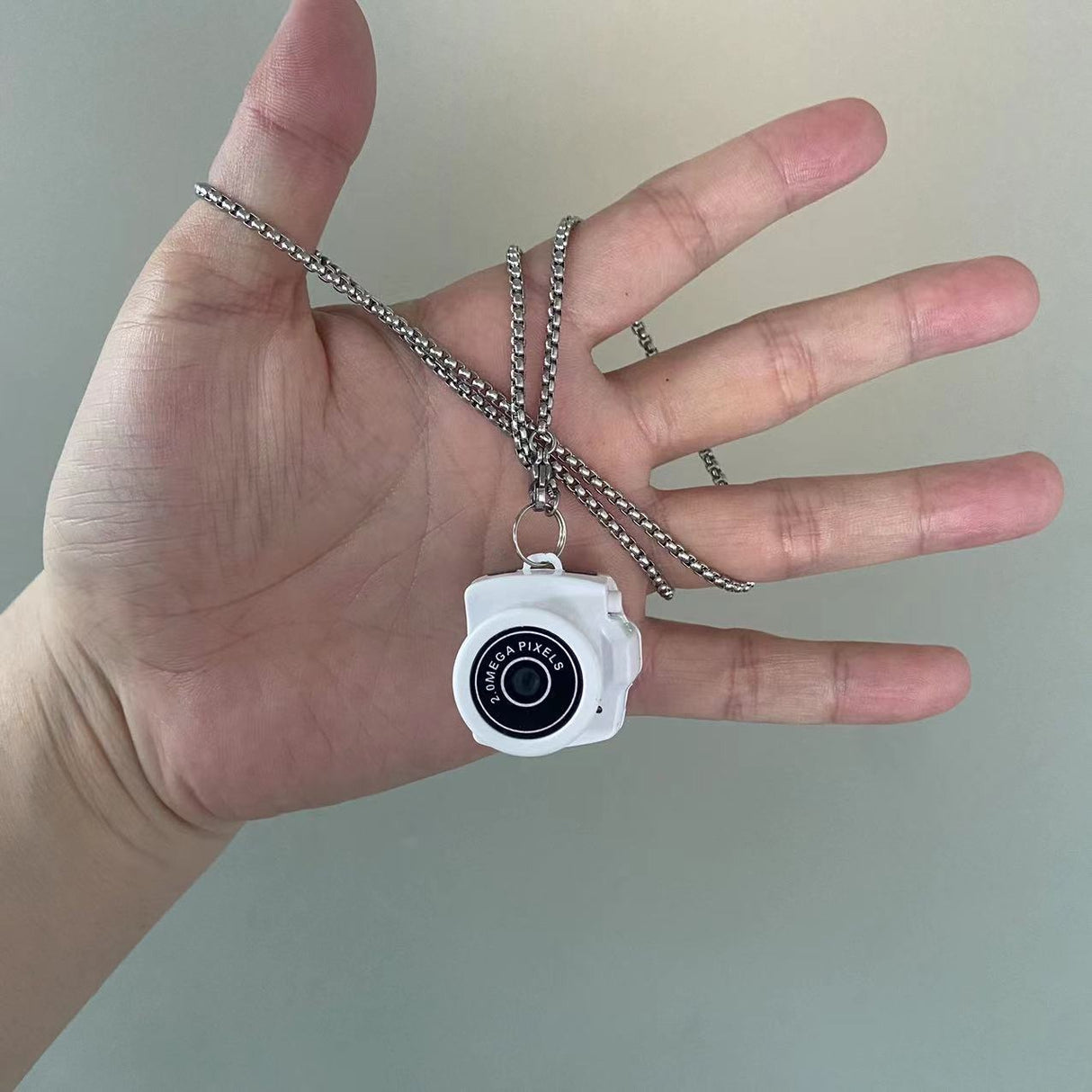 Photographable Necklace Camera Campus HD CCD Small Camera Student Party Campus Travel Record - V.I.P Digital Presence