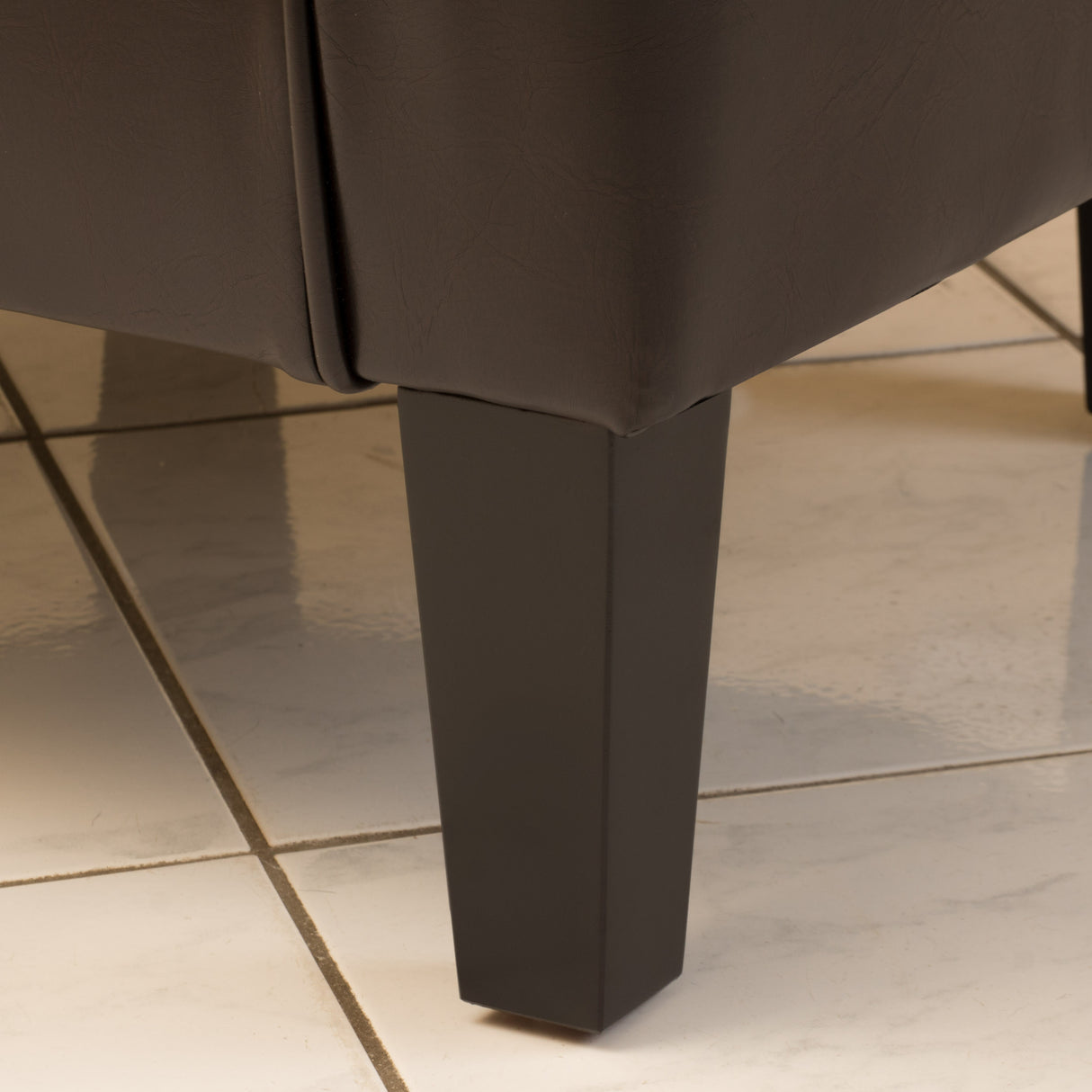 CLUB CHAIR - V.I.P Digital Presence