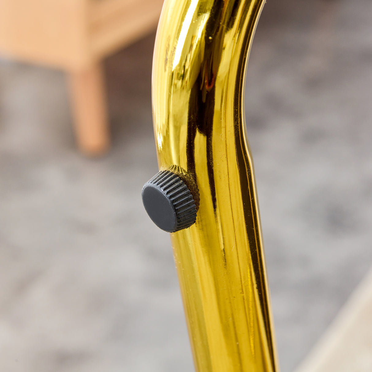 Modern minimalist pink plush fabric single person sofa chair with golden metal legs