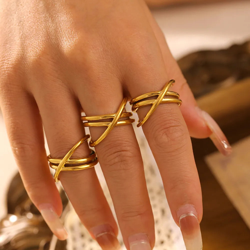 18K Gold-Plated Crisscross Ring - V.I.P Digital Presence