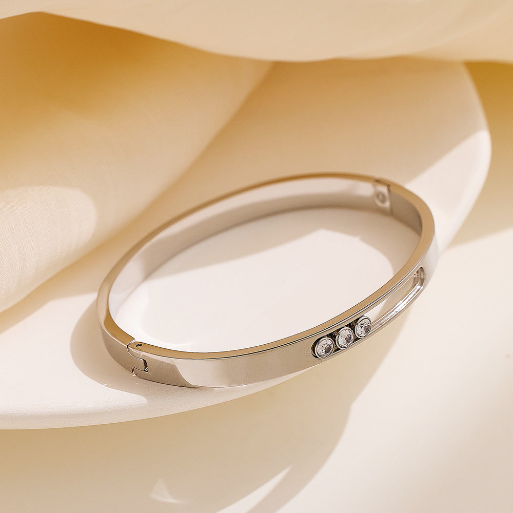 European and American titanium steel buckle women's bracelet INS style fashionable versatile bracelet - V.I.P Digital Presence