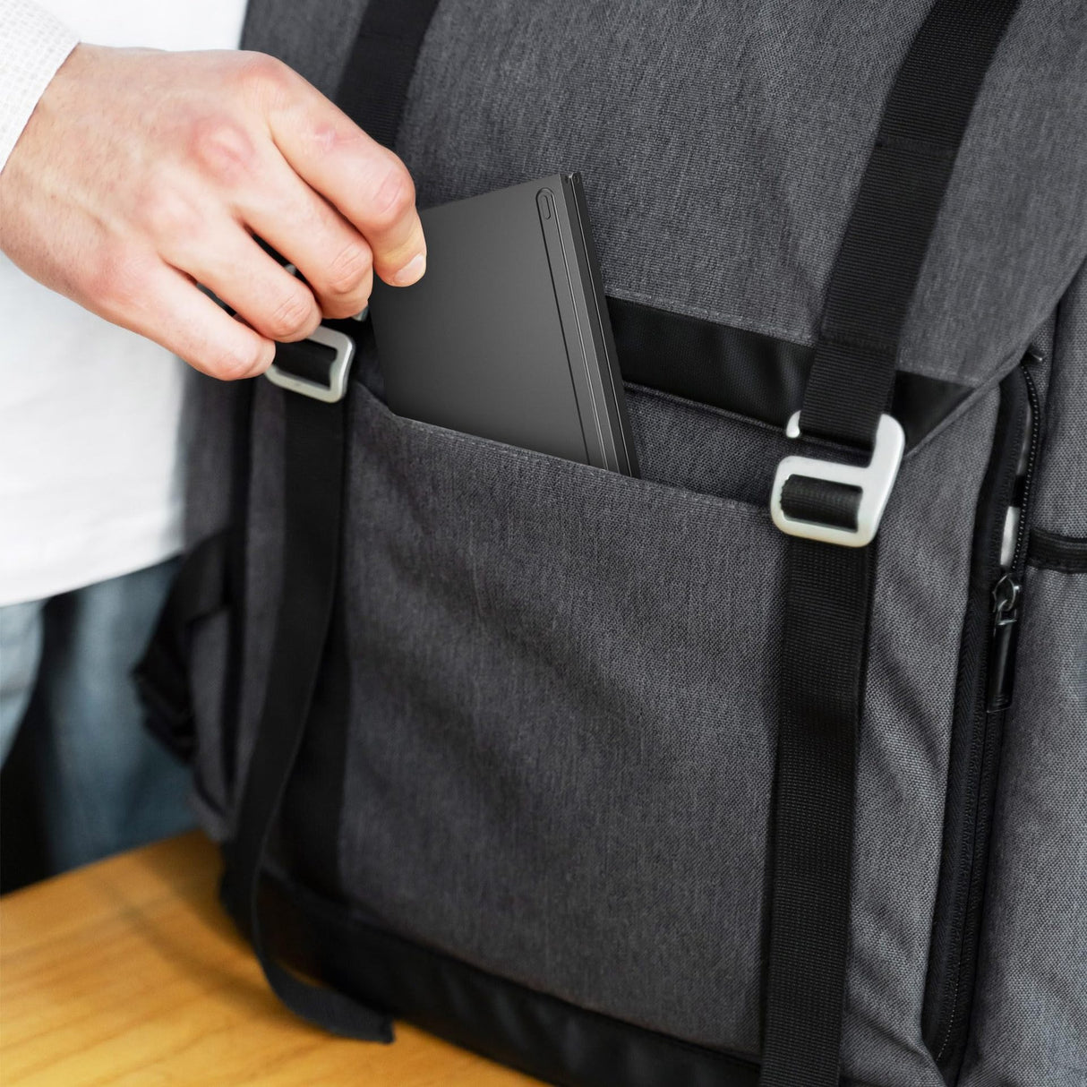 Ultra slim folding portable charging dual-mode Bluetooth keyboard with one click connection - V.I.P Digital Presence