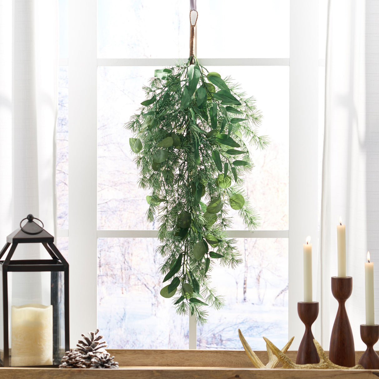 32.5" LEAVES TEARDROP WREATH - V.I.P Digital Presence