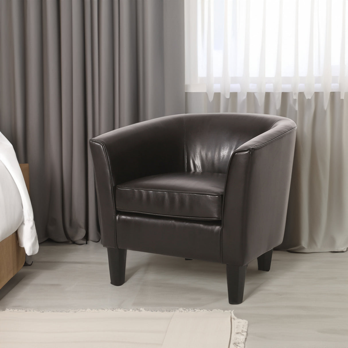 CLUB CHAIR - V.I.P Digital Presence