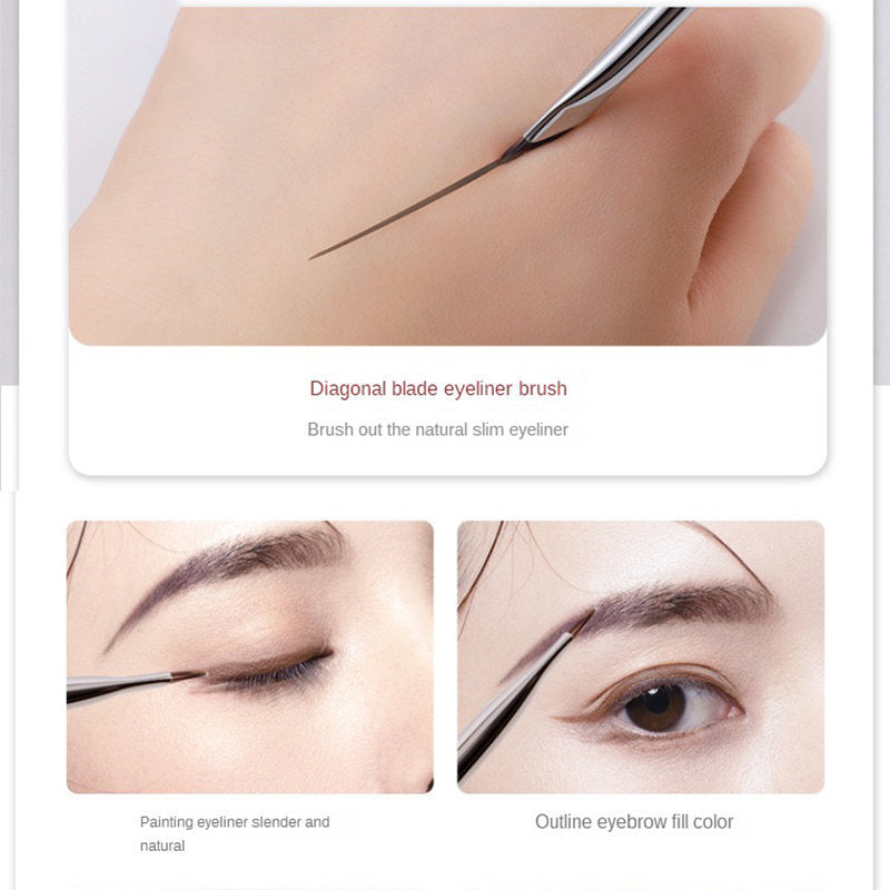 Blade eyeliner brush - V.I.P Digital Presence