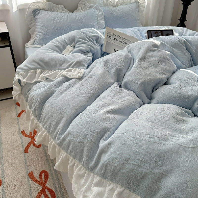 A-class ins princess style milk velvet four piece set lace carved velvet warm duvet cover winter bedding - V.I.P Digital Presence