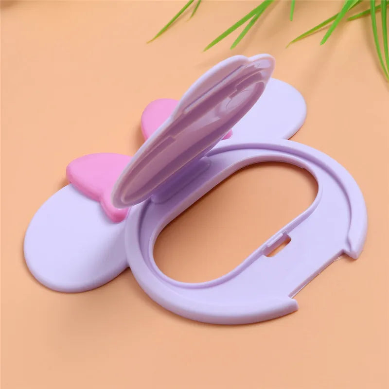 Baby Wipes Lid Baby Wet Wipes Cover Portable Child Wet Tissues Lid Cartoon Mobile Wipes Wet Paper lid Useful Accessories