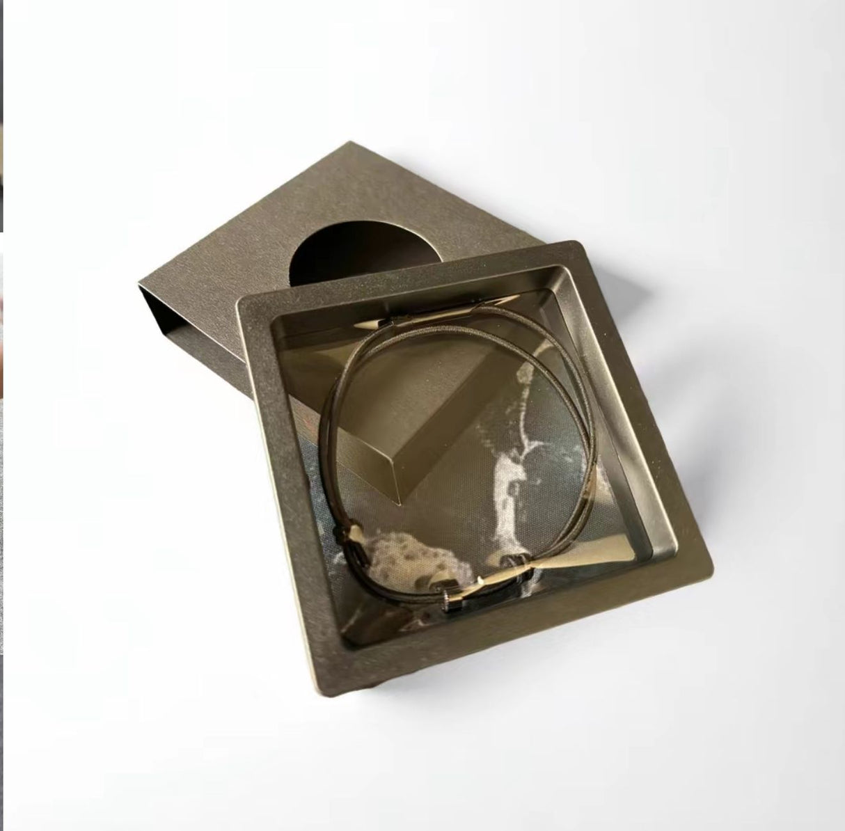 Survival Wrist Strap - V.I.P Digital Presence