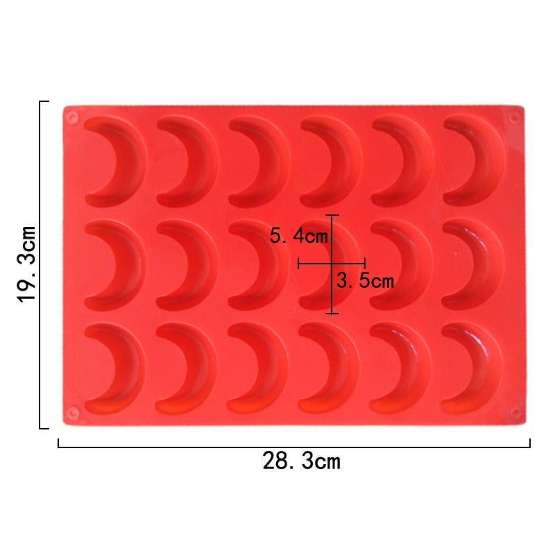 18 Chain Moon Silicone Ice Grid Mold Cold Soap Mold Creative Silicone Mold Bending Moon Chocolate Mold - V.I.P Digital Presence