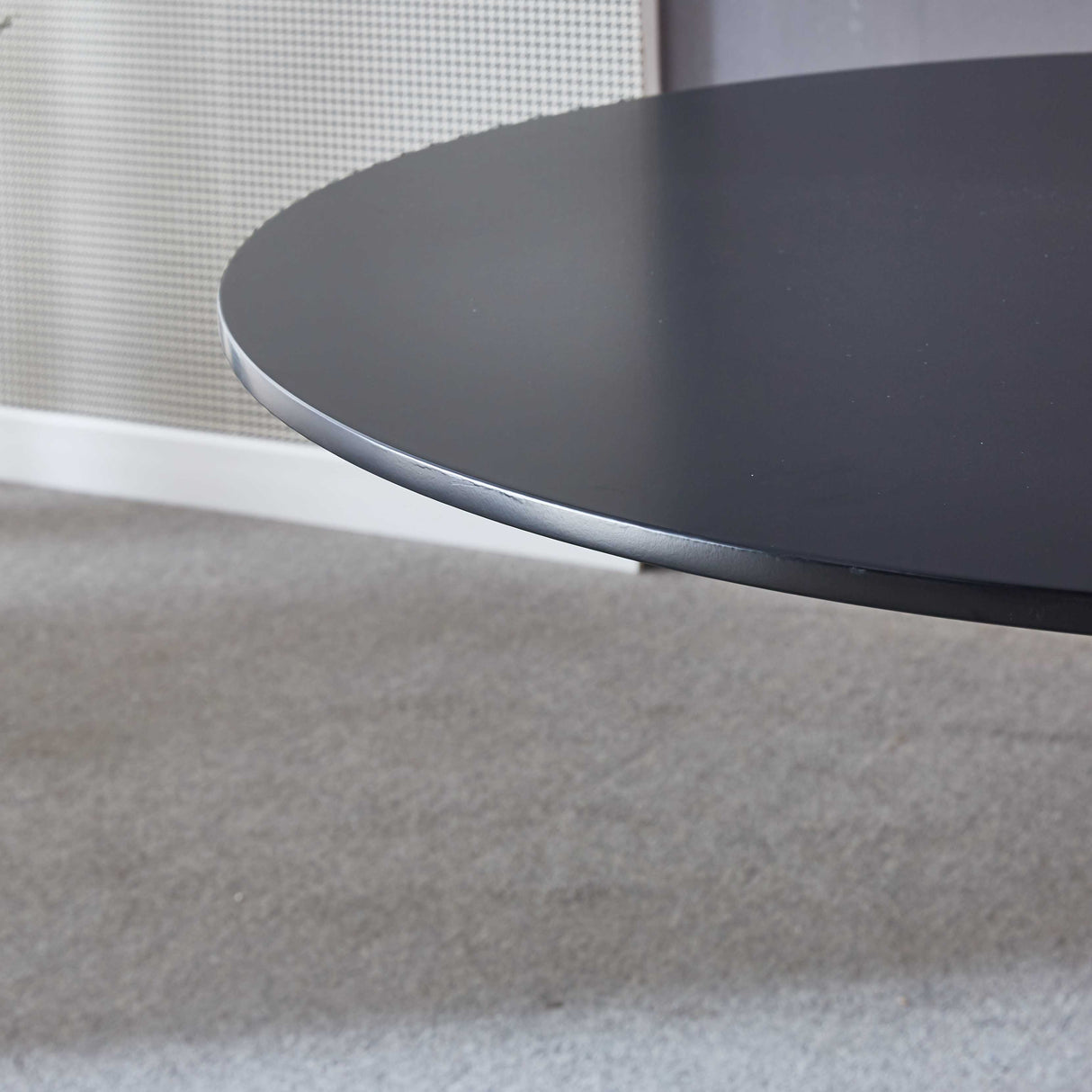 42.1"Black Tulip Table Mid-century Dining Table for 4-6 people With Round Mdf Table Top Pedestal Dining Table