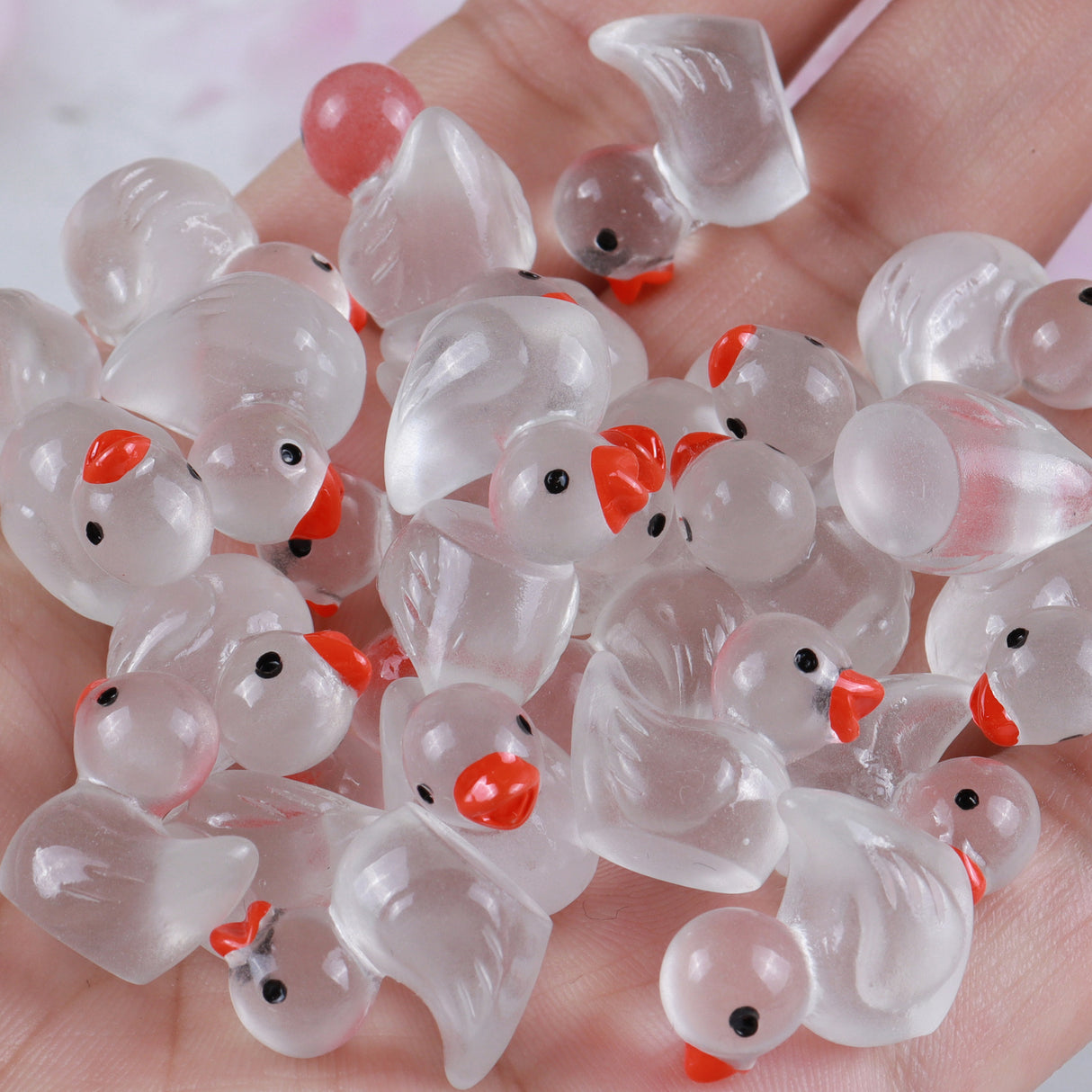 Resin luminous cartoon three-dimensional cute cartoon duck DIY car ornament keychain micro landscape hair clip decoration - V.I.P Digital Presence