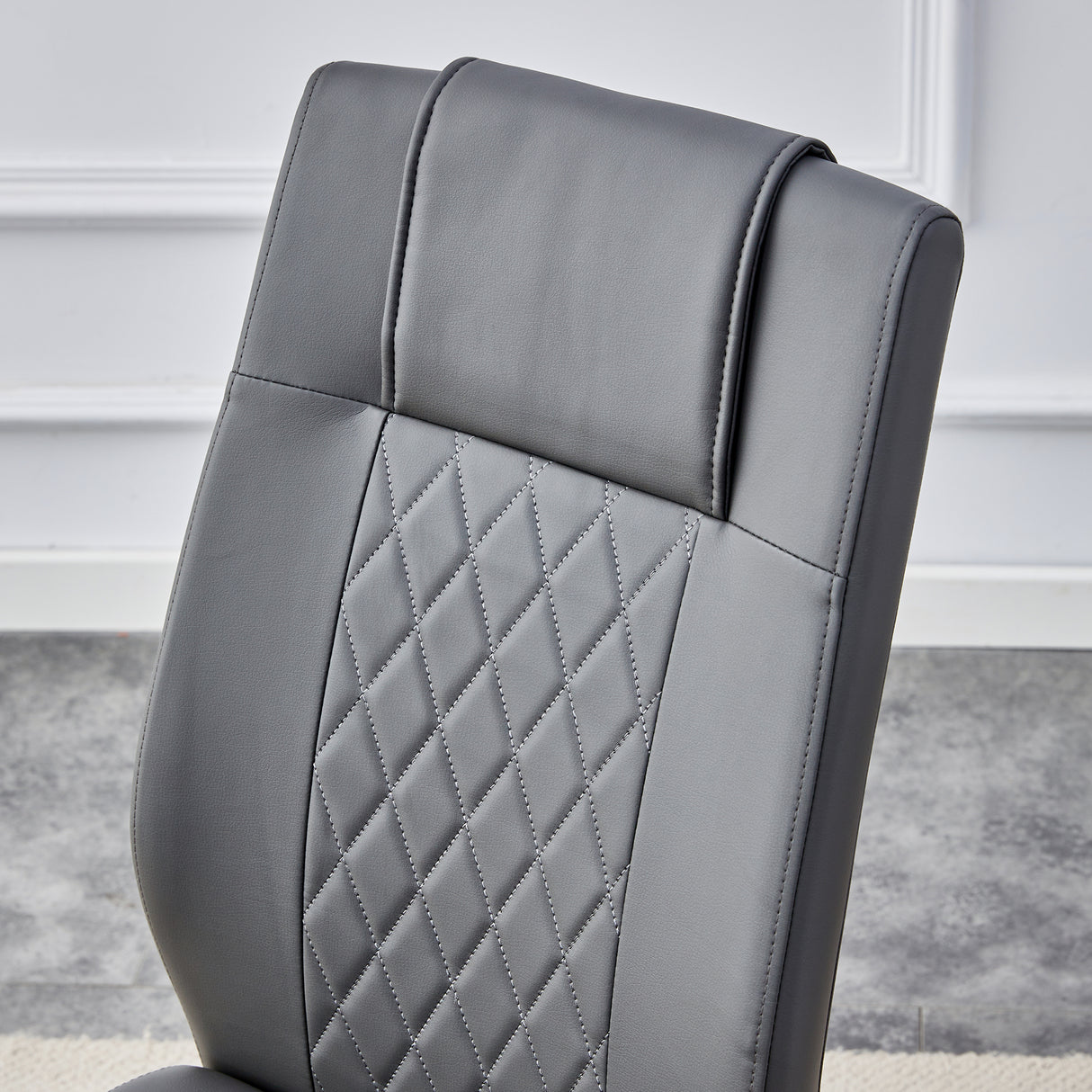 Comes with faux leather cushioned seats living room chairs with metal legs (gray+PU leather)