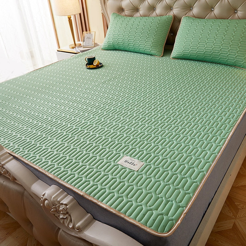 Summer Bed Sheet Ice Silk Mat Soft and Comfortable Latex Mattress Bedding Three-piece Breathable Mat for Comfortable Sleep