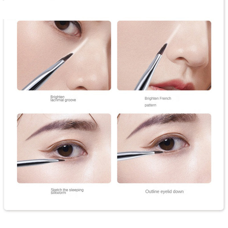 Blade eyeliner brush - V.I.P Digital Presence