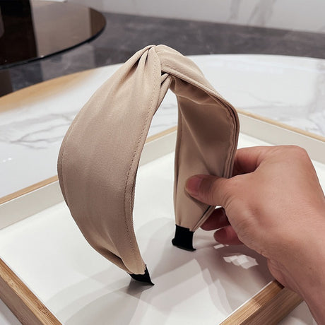 Fashionable fabric cross bow headband - V.I.P Digital Presence