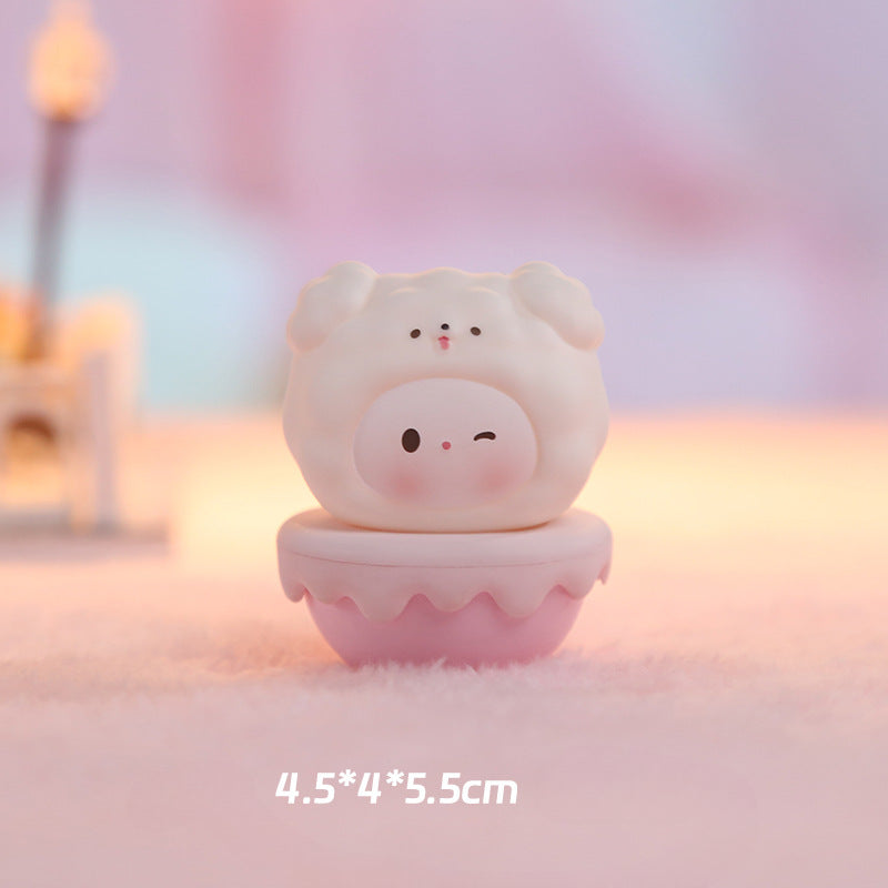 Comes with fragrance and a wobbly figurine gift Office decoration figurine resin tabletop cute little ornament - V.I.P Digital Presence