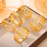Fashion metal titanium steel bracelet with female geometric design and diamond studded spring buckle bracelet - V.I.P Digital Presence